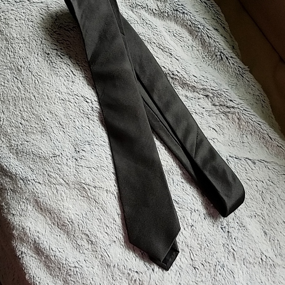 New without tag men's tie